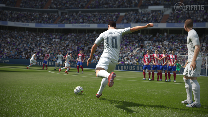 fifa16_xboxone_ps4_gamescom_rmvatl_lr_wm
