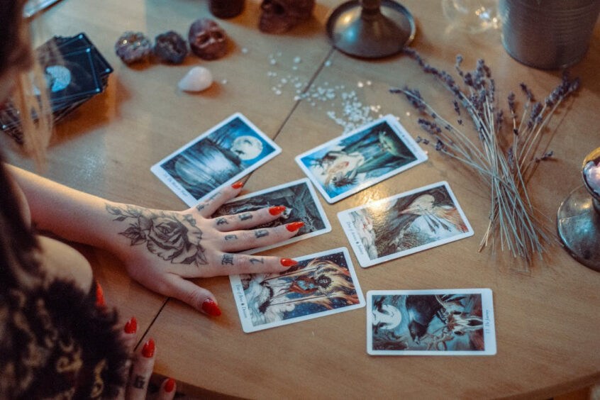 What is a Cold Reading and How Does It Work?